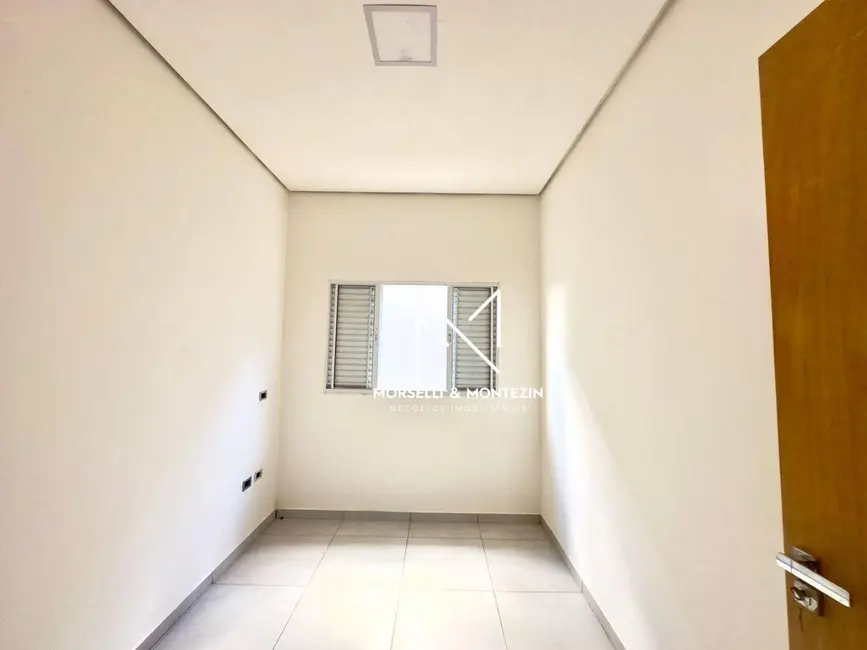 Casa com 3 quartos à venda, 202m2 em Colúmbia, Londrina - PR - imagem 8 Foto 8 de Casa com 3 quartos à venda, 202m2 em Colúmbia, Londrina - PR
