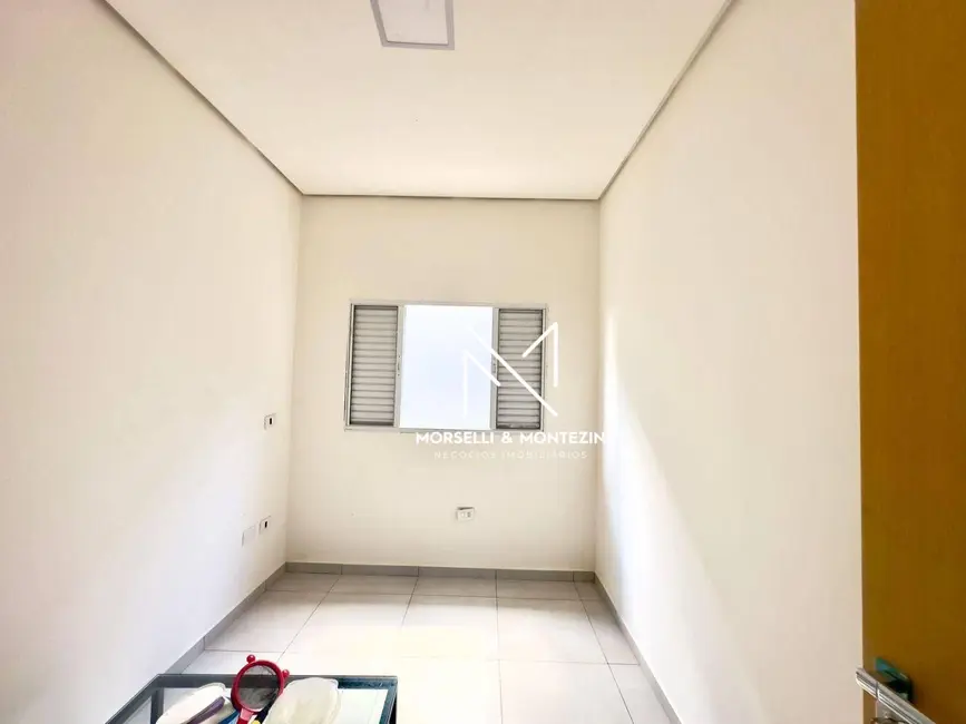 Casa com 3 quartos à venda, 202m2 em Colúmbia, Londrina - PR - imagem 2 Foto 2 de Casa com 3 quartos à venda, 202m2 em Colúmbia, Londrina - PR