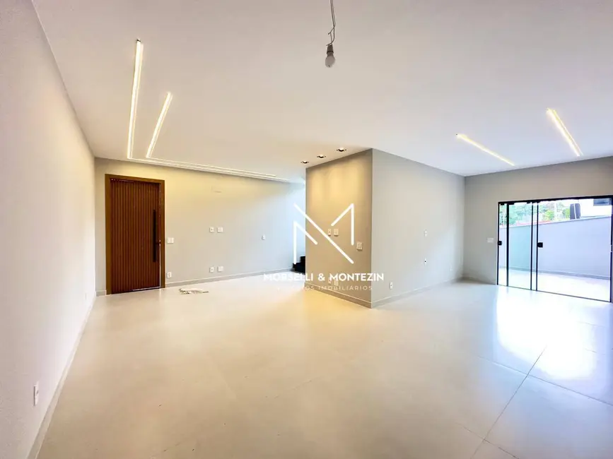 Foto 5 de Casa de Condomínio com 3 quartos à venda, 180m2 em Heimtal, Londrina - PR