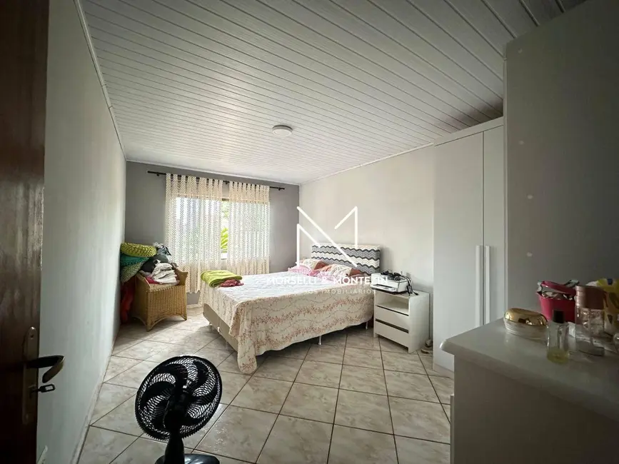 Foto 6 de Casa com 2 quartos à venda, 180m2 em Jardim Imagawa, Londrina - PR