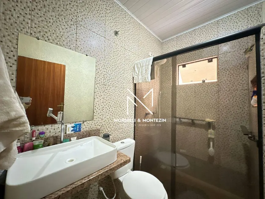 Foto 4 de Casa com 2 quartos à venda, 180m2 em Jardim Imagawa, Londrina - PR