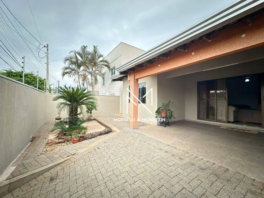 Foto 1 de Casa com 2 quartos à venda, 180m2 em Jardim Imagawa, Londrina - PR