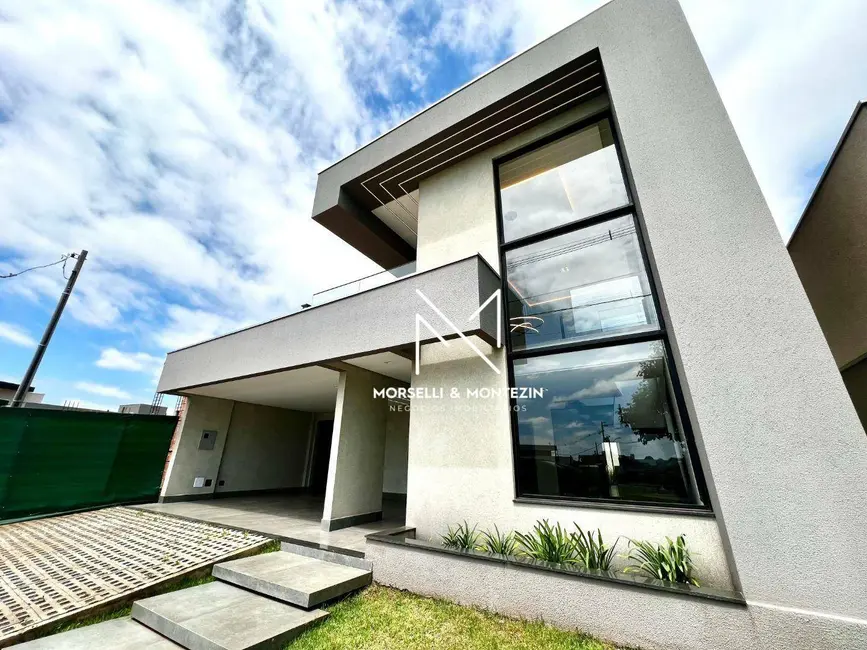 Foto 3 de Sobrado com 4 quartos à venda, 300m2 em Centro, Cambe - PR