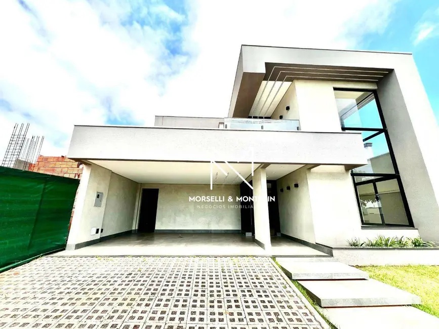 Foto 2 de Sobrado com 4 quartos à venda, 300m2 em Centro, Cambe - PR