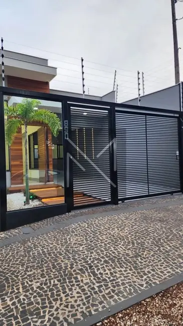 Casa com 3 quartos à venda, 135m2 em Londrina - PR - imagem 6 Foto 6 de Casa com 3 quartos à venda, 135m2 em Londrina - PR