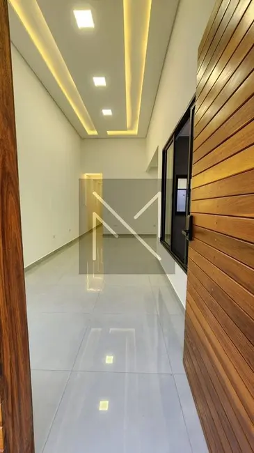 Casa com 3 quartos à venda, 135m2 em Londrina - PR - imagem 3 Foto 3 de Casa com 3 quartos à venda, 135m2 em Londrina - PR
