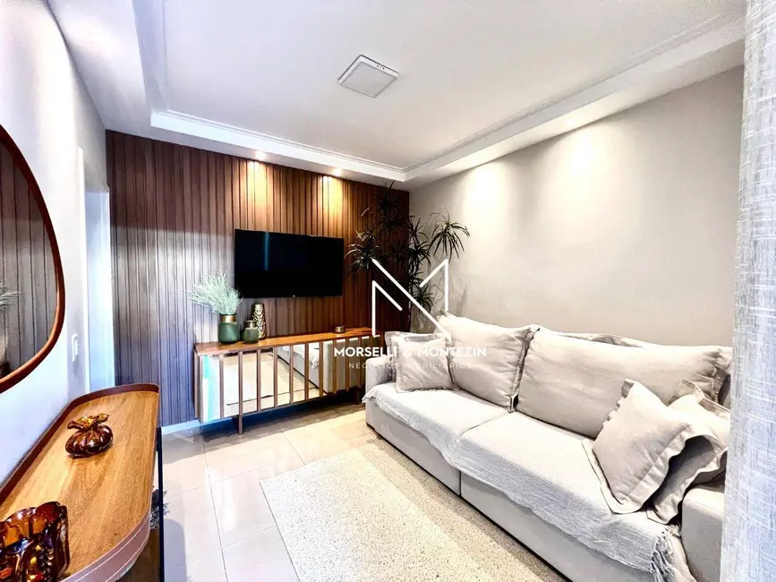 Foto 2 de Casa com 3 quartos à venda, 200m2 em Jardim Colúmbia D, Londrina - PR