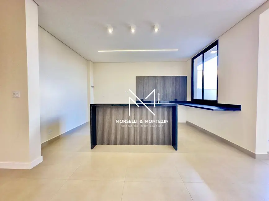 Foto 8 de Sobrado com 3 quartos à venda, 253m2 em Londrina - PR