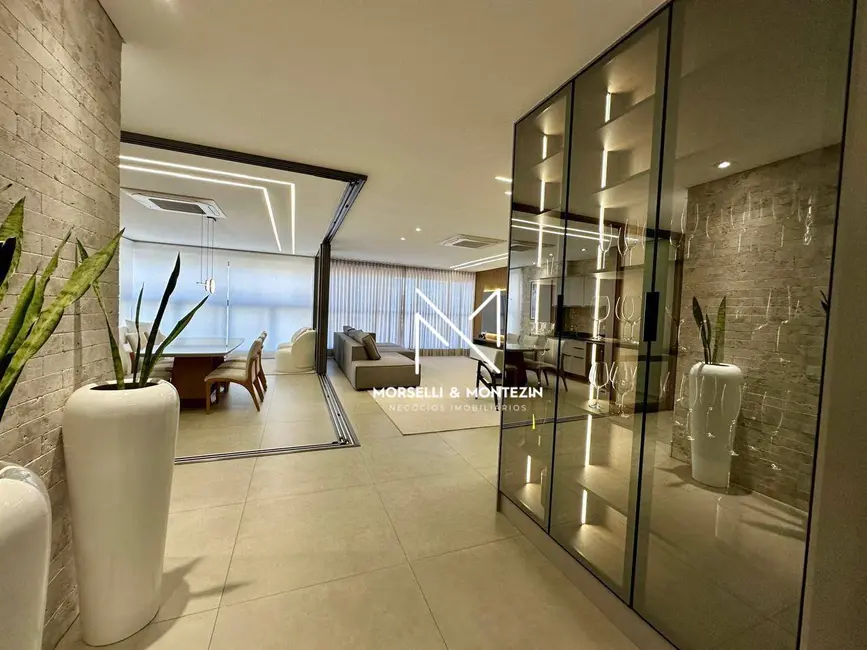 Apartamento com 3 quartos à venda, 285m2 em Londrina - PR - imagem 1 Foto 1 de Apartamento com 3 quartos à venda, 285m2 em Londrina - PR