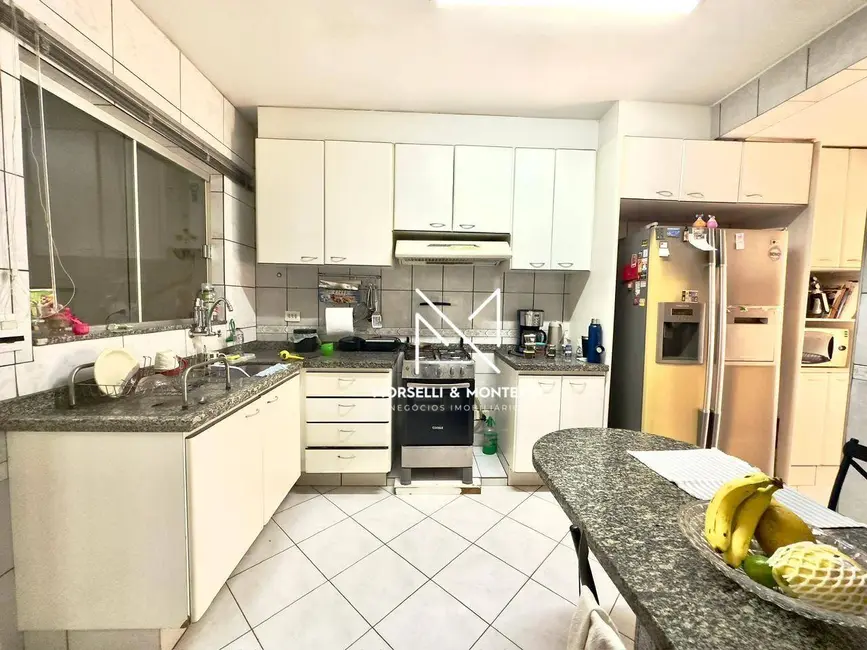 Foto 3 de Casa de Condomínio com 3 quartos à venda, 192m2 em Parque Jamaica, Londrina - PR