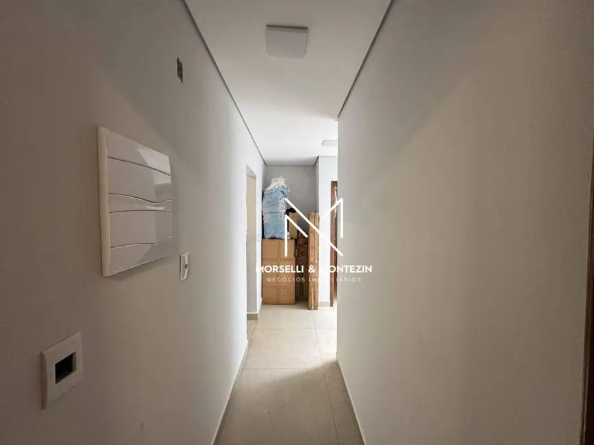 Casa com 2 quartos à venda, 233m2 em Cambezinho, Londrina - PR - imagem 2 Foto 2 de Casa com 2 quartos à venda, 233m2 em Cambezinho, Londrina - PR