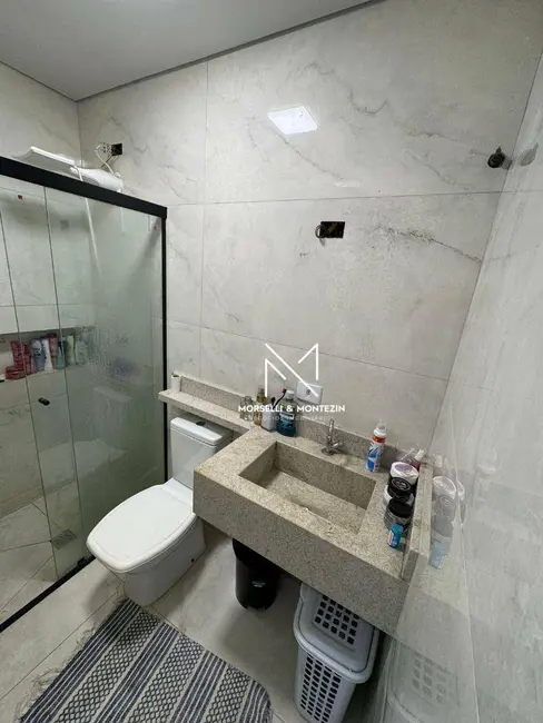 Casa com 2 quartos à venda, 233m2 em Cambezinho, Londrina - PR - imagem 4 Foto 4 de Casa com 2 quartos à venda, 233m2 em Cambezinho, Londrina - PR