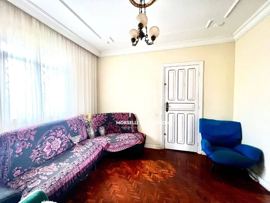 Foto 8 de Casa com 3 quartos à venda, 520m2 em Santa Mariana - PR