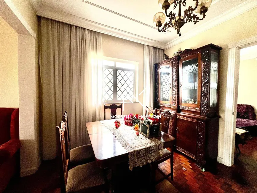 Foto 4 de Casa com 3 quartos à venda, 520m2 em Santa Mariana - PR