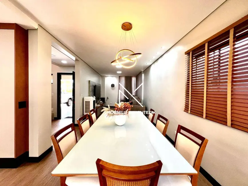 Foto 4 de Casa de Condomínio com 3 quartos à venda, 371m2 em Heimtal, Londrina - PR