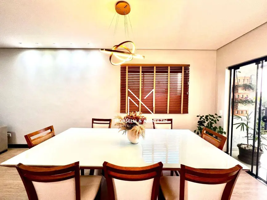 Foto 5 de Casa de Condomínio com 3 quartos à venda, 371m2 em Heimtal, Londrina - PR