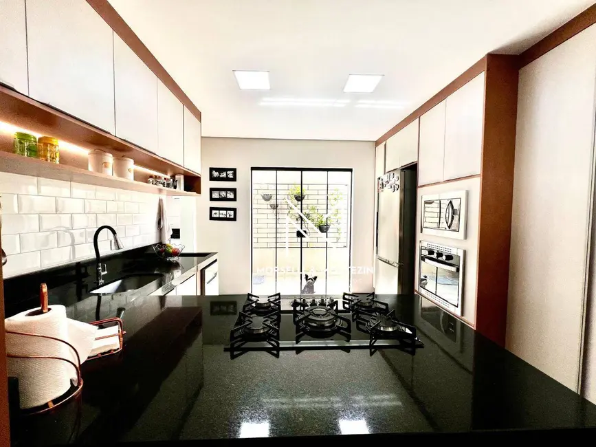 Foto 9 de Casa de Condomínio com 3 quartos à venda, 371m2 em Heimtal, Londrina - PR