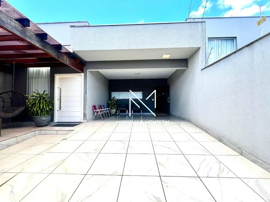 Foto 2 de Casa com 3 quartos à venda, 199m2 em Jardim Montecatini, Cambe - PR