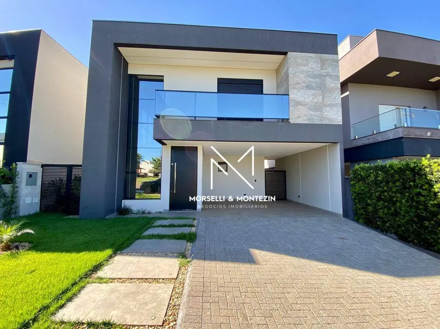 Foto 2 de Sobrado com 3 quartos à venda, 260m2 em Conjunto Habitacional Alexandre Urbanas, Londrina - PR