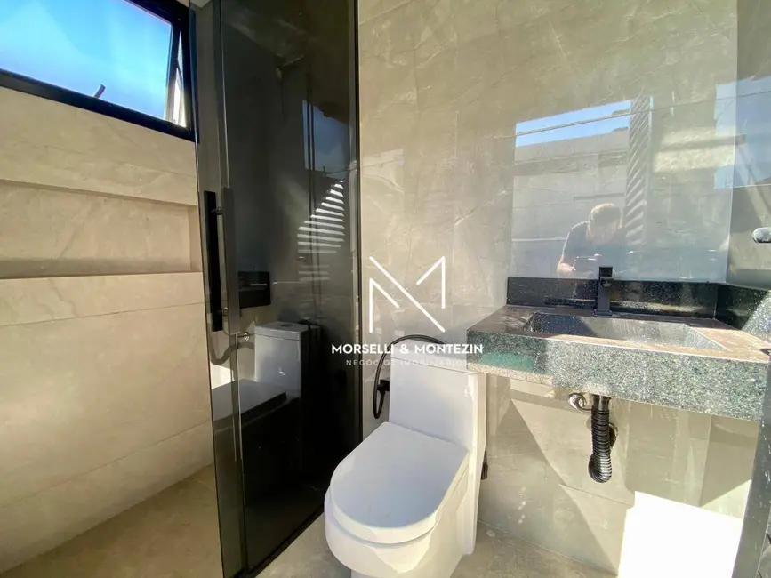 Foto 8 de Sobrado com 3 quartos à venda, 260m2 em Conjunto Habitacional Alexandre Urbanas, Londrina - PR