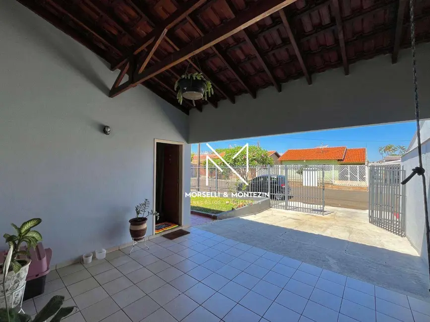 Foto 3 de Casa com 3 quartos à venda, 307m2 em Aragarça, Londrina - PR