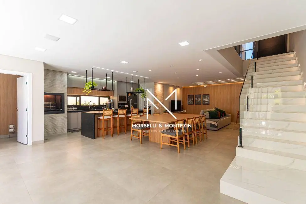 Foto 9 de Sobrado com 3 quartos à venda, 250m2 em Universitário, Londrina - PR