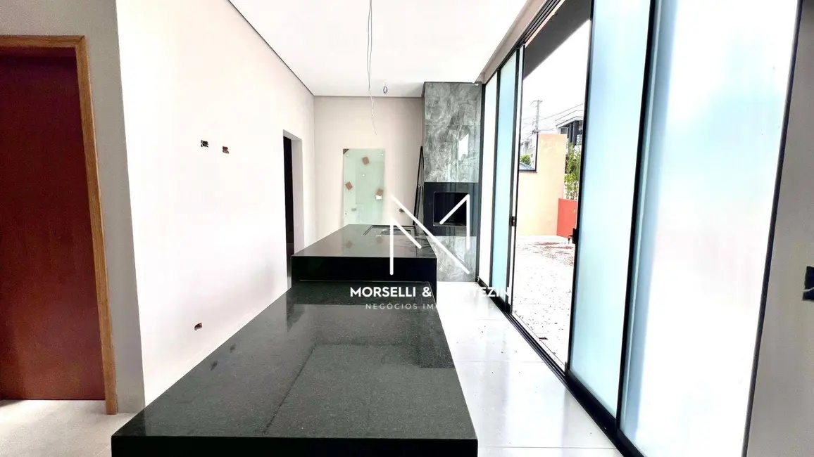 Foto 6 de Casa de Condomínio com 3 quartos à venda, 190m2 em Heimtal, Londrina - PR