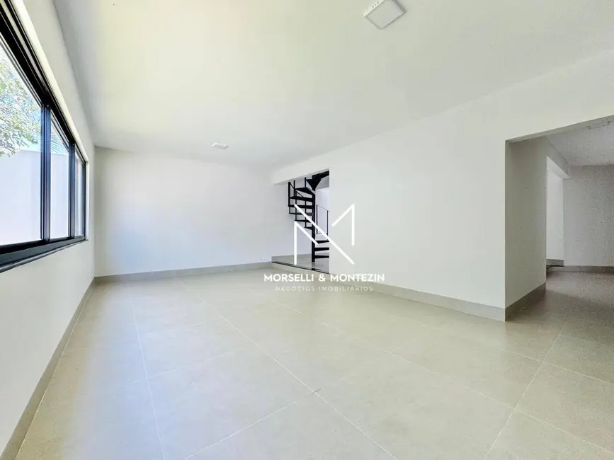 Foto 8 de Casa com 6 quartos à venda, 500m2 em Mediterrâneo, Londrina - PR