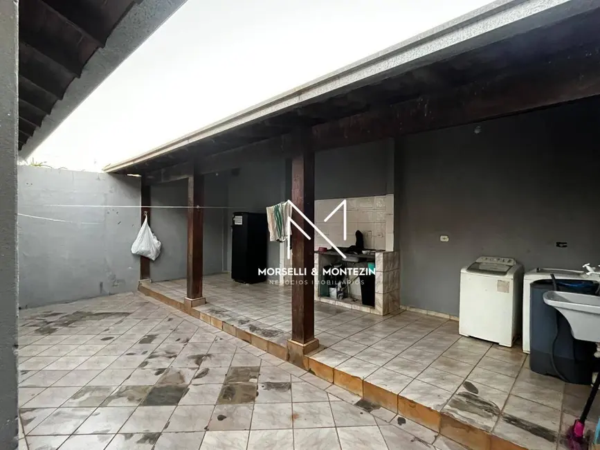 Casa com 3 quartos à venda, 300m2 em Jardim São Jorge, Londrina - PR - imagem 5 Foto 5 de Casa com 3 quartos à venda, 300m2 em Jardim São Jorge, Londrina - PR