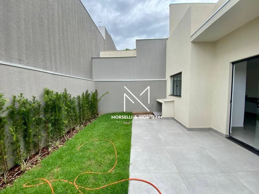 Foto 9 de Sobrado com 3 quartos à venda, 150m2 em Sabará I, Londrina - PR