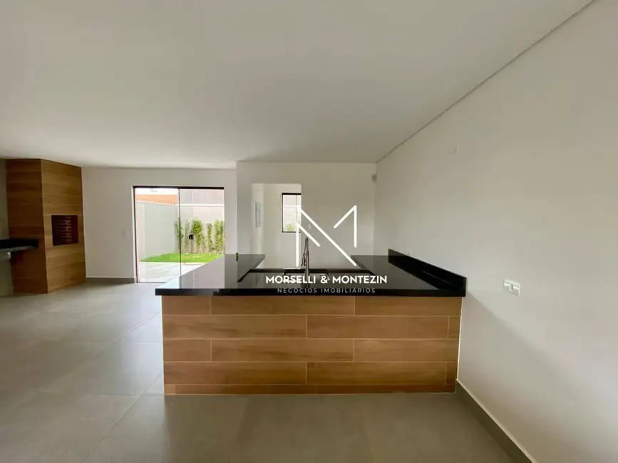 Foto 3 de Sobrado com 3 quartos à venda, 150m2 em Sabará I, Londrina - PR