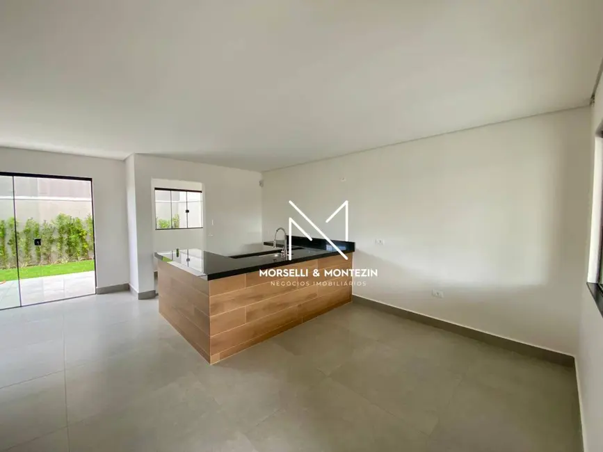 Foto 4 de Sobrado com 3 quartos à venda, 150m2 em Sabará I, Londrina - PR