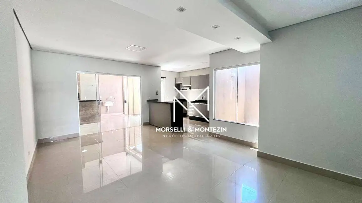 Casa de Condomínio com 3 quartos à venda, 150m2 em Heimtal, Londrina - PR - imagem 3 Foto 3 de Casa de Condomínio com 3 quartos à venda, 150m2 em Heimtal, Londrina - PR