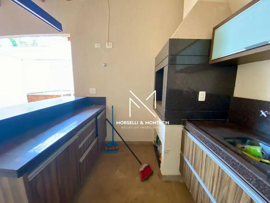 Foto 9 de Sobrado com 3 quartos à venda, 333m2 em Tucano, Londrina - PR