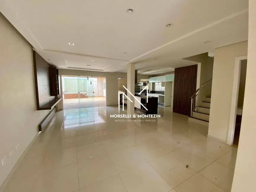 Foto 6 de Sobrado com 3 quartos à venda, 333m2 em Tucano, Londrina - PR