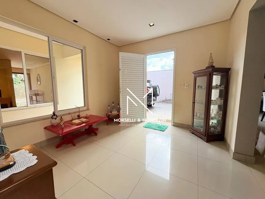 Foto 5 de Casa com 4 quartos à venda, 435m2 em Caravelle, Londrina - PR