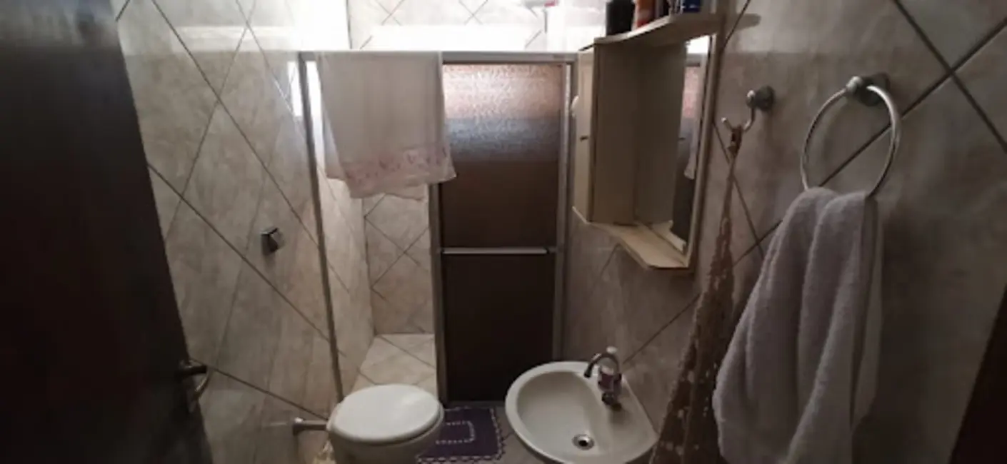 Foto 6 de Casa com 4 quartos à venda, 442m2 em Vila Brasil, Londrina - PR