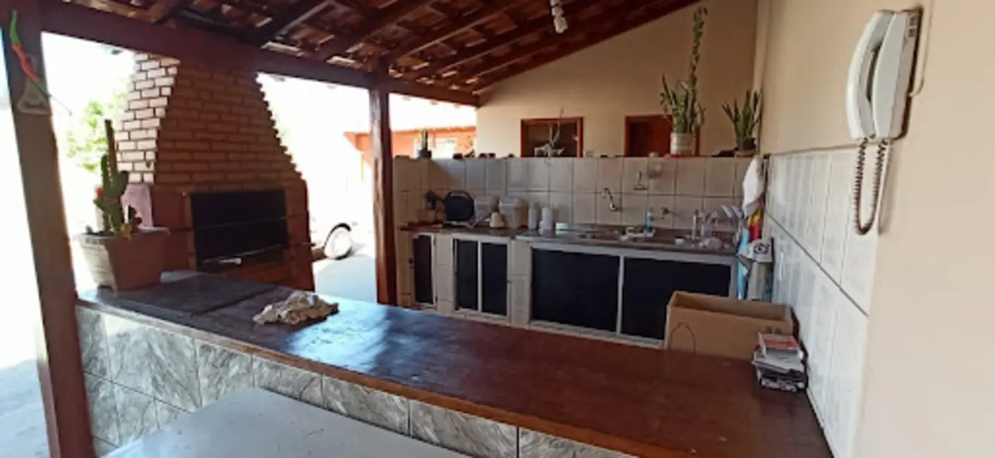 Foto 7 de Casa com 4 quartos à venda, 442m2 em Vila Brasil, Londrina - PR