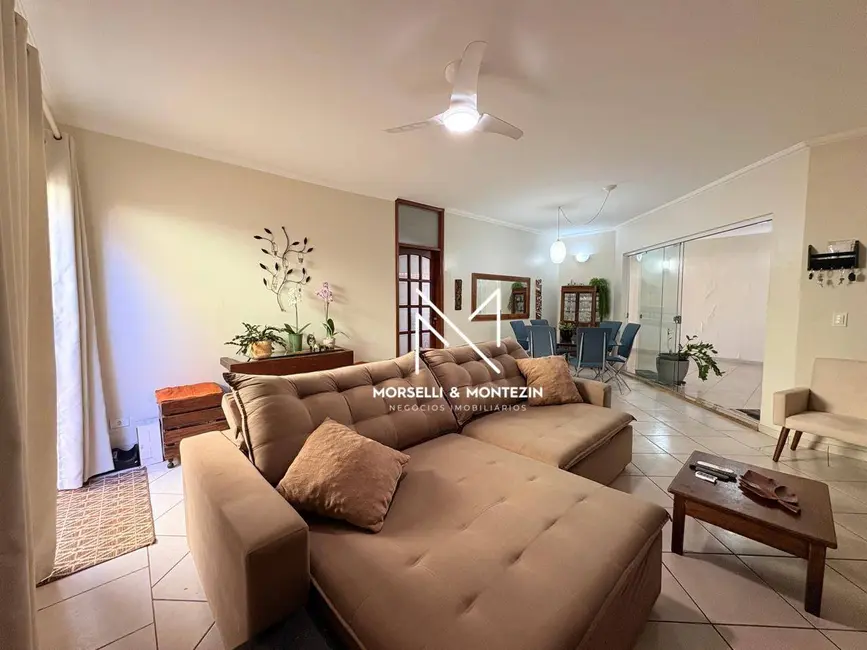 Casa com 3 quartos à venda, 450m2 em San Fernando, Londrina - PR - imagem 5 Foto 5 de Casa com 3 quartos à venda, 450m2 em San Fernando, Londrina - PR