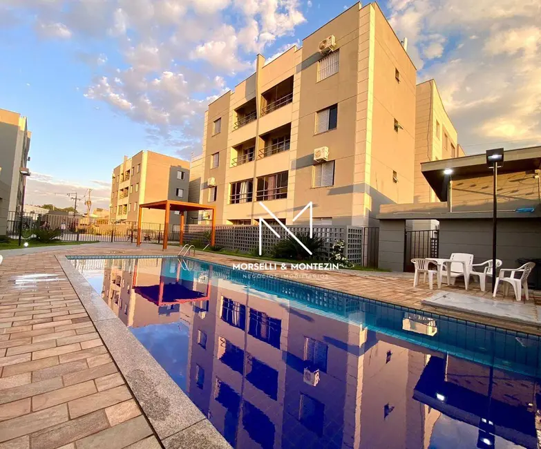 Foto 4 de Apartamento com 3 quartos à venda, 95m2 em Vila Casoni, Londrina - PR