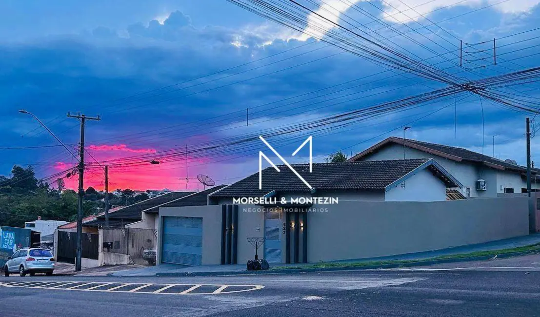 Foto 2 de Casa com 3 quartos à venda, 187m2 em Cambe - PR