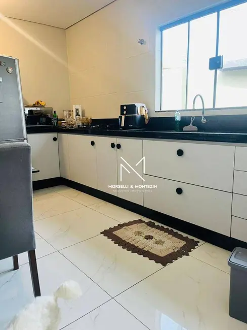 Foto 6 de Casa com 3 quartos à venda, 187m2 em Cambe - PR