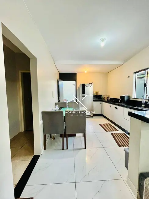 Foto 5 de Casa com 3 quartos à venda, 187m2 em Cambe - PR