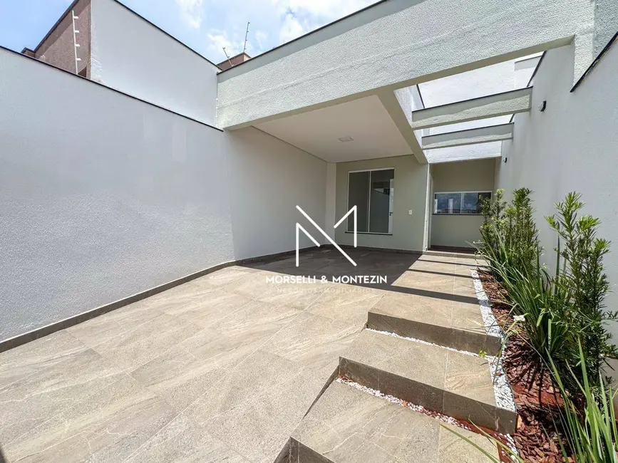 Foto 1 de Casa com 3 quartos à venda, 150m2 em Colúmbia, Londrina - PR