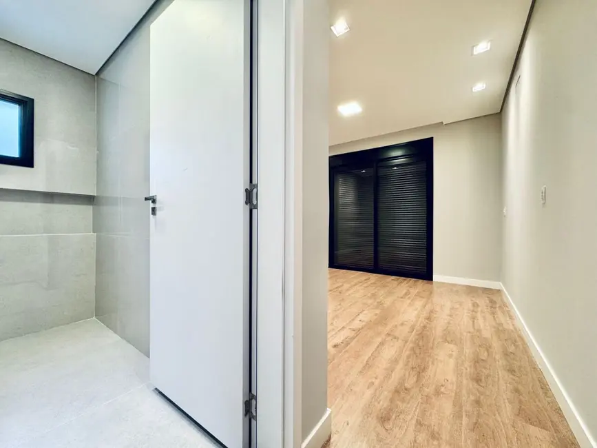 Foto 6 de Casa de Condomínio com 3 quartos à venda, 263m2 em Londrina - PR