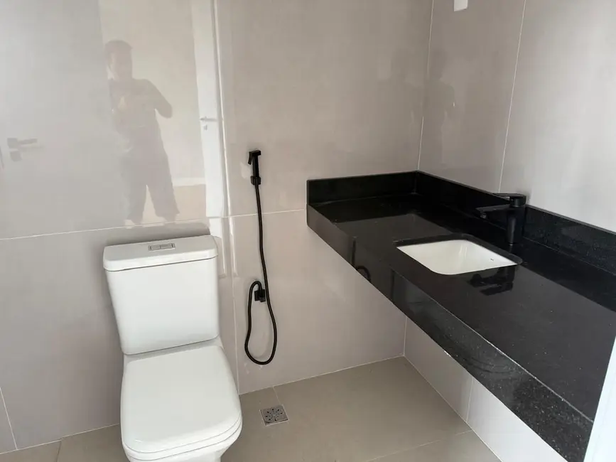 Casa de Condomínio com 3 quartos à venda, 263m2 em Londrina - PR - imagem 9 Foto 9 de Casa de Condomínio com 3 quartos à venda, 263m2 em Londrina - PR