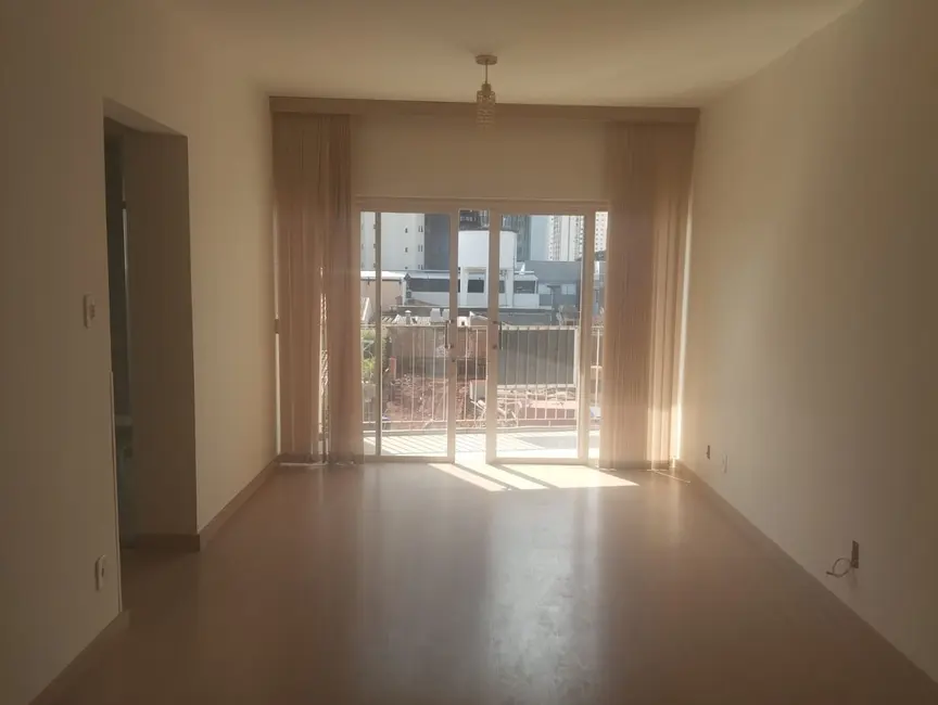 Foto 3 de Apartamento com 2 quartos à venda, 82m2 em Centro, Londrina - PR