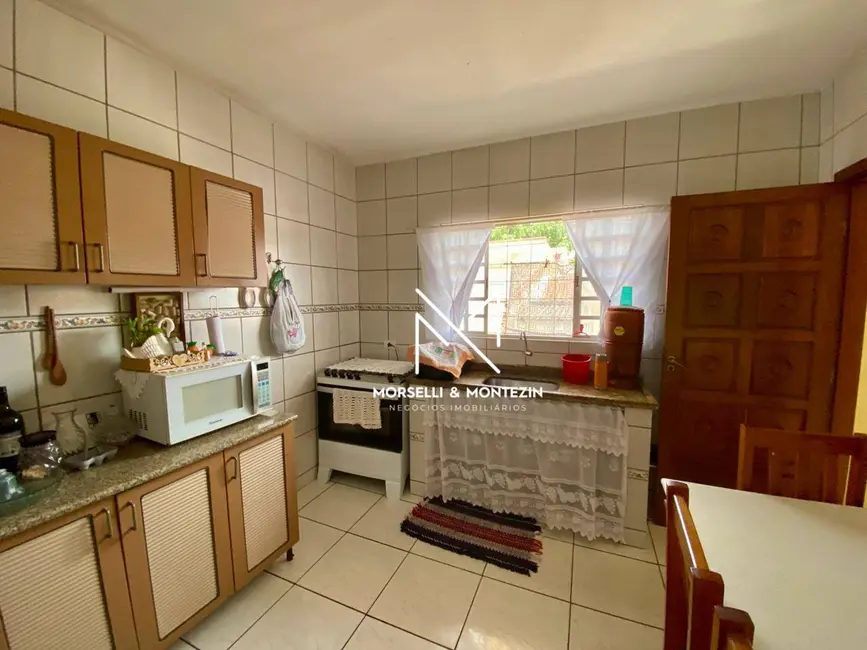Foto 6 de Sobrado com 3 quartos à venda, 365m2 em Londrina - PR