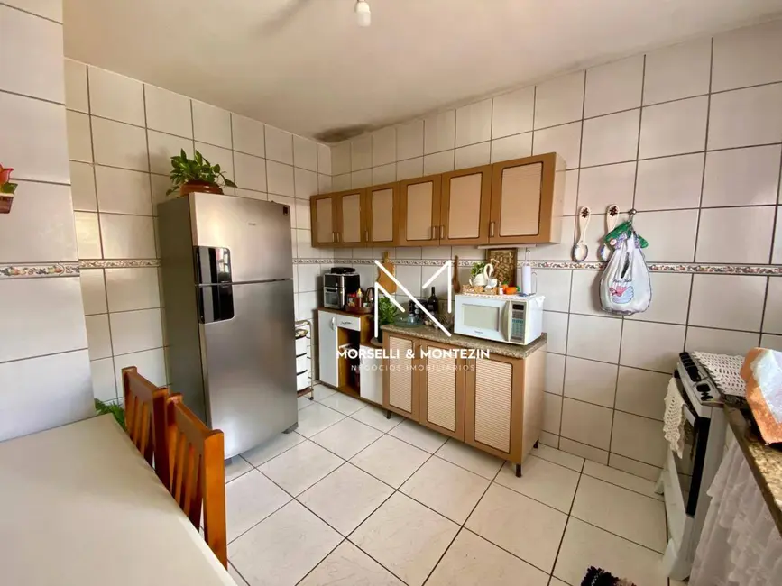Foto 5 de Sobrado com 3 quartos à venda, 365m2 em Londrina - PR