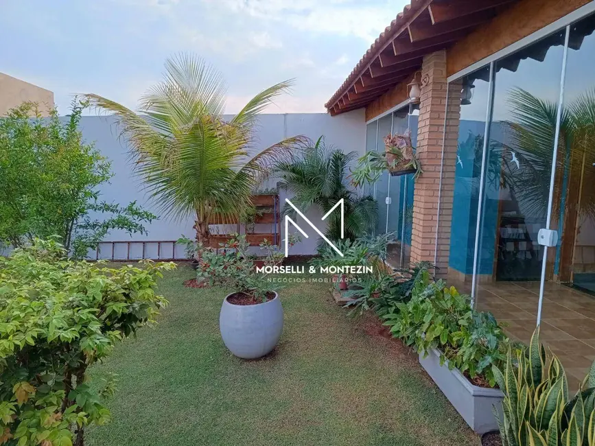 Chácara com 3 quartos à venda, 1130m2 em Alvorada Do Sul - PR - imagem 4 Foto 4 de Chácara com 3 quartos à venda, 1130m2 em Alvorada Do Sul - PR